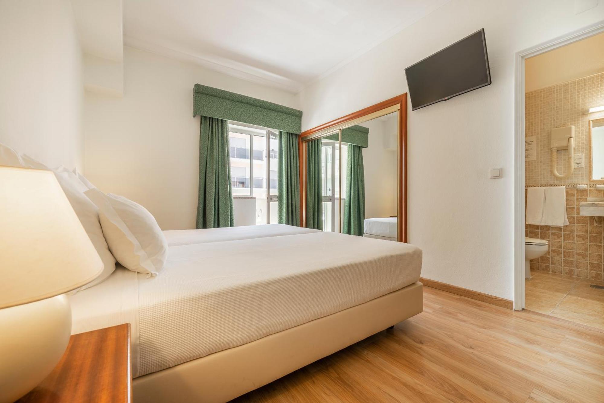 Hotel Baia De Monte Gordo Bilik gambar